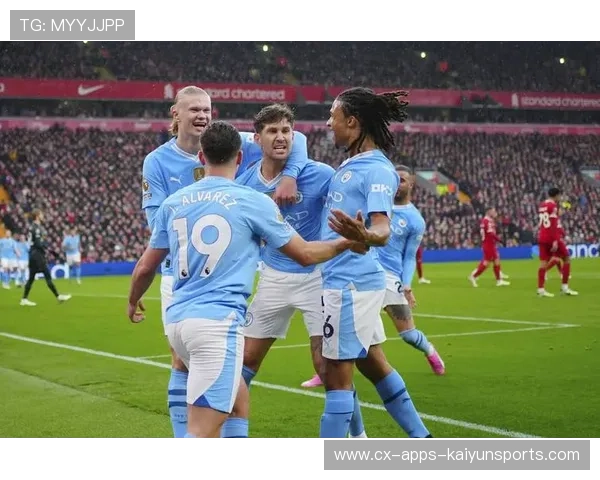 曼城连续施压让对手无法组织进攻，多库抽射被扑