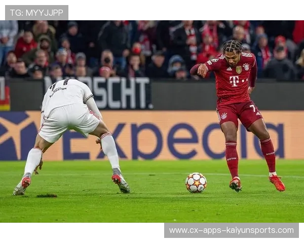 本菲卡拉法连过两人怒射破门，客场瞬间安静