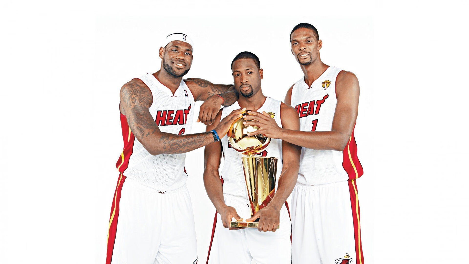 西甲皇家马德里主场3比0战胜希洪竞技，年轻锋线再创佳绩，皇家马德里比赛